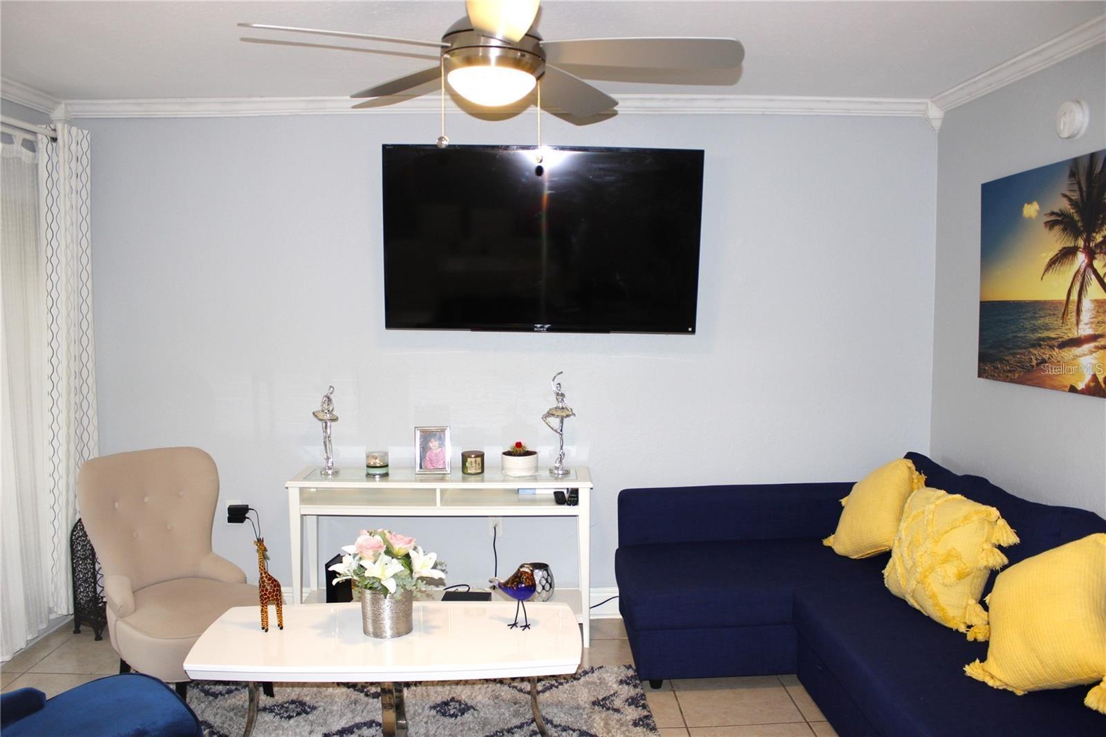 Image 7 of 17 For 3809 Lake Drive 238