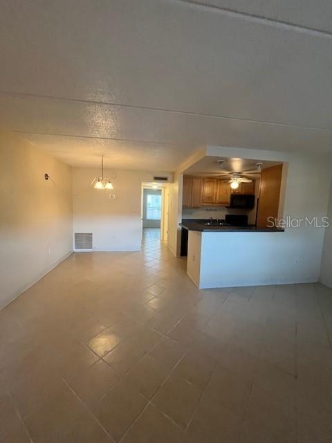Image 6 of 17 For 12760 Indian Rocks Road 406