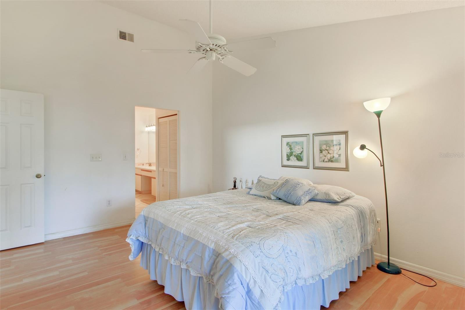Image 16 of 30 For 4229 Brentwood Park Circle