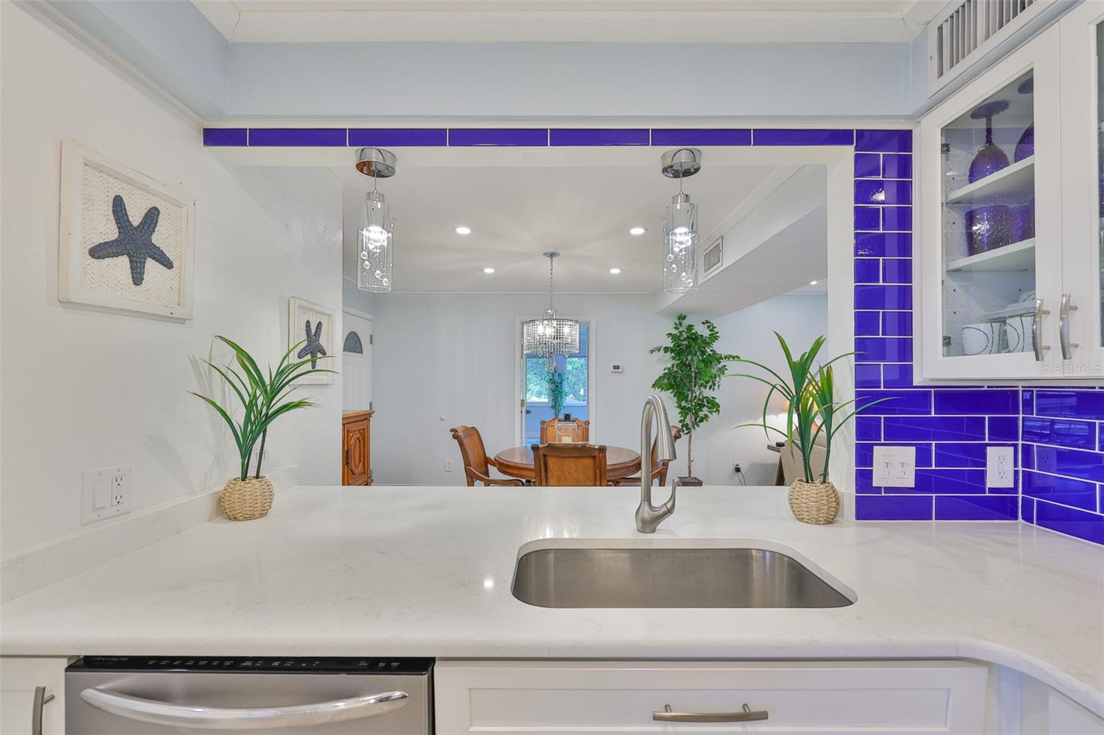 Image 10 of 49 For 12300 Vonn Road 4201