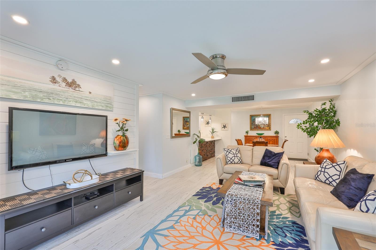 Image 19 of 49 For 12300 Vonn Road 4201