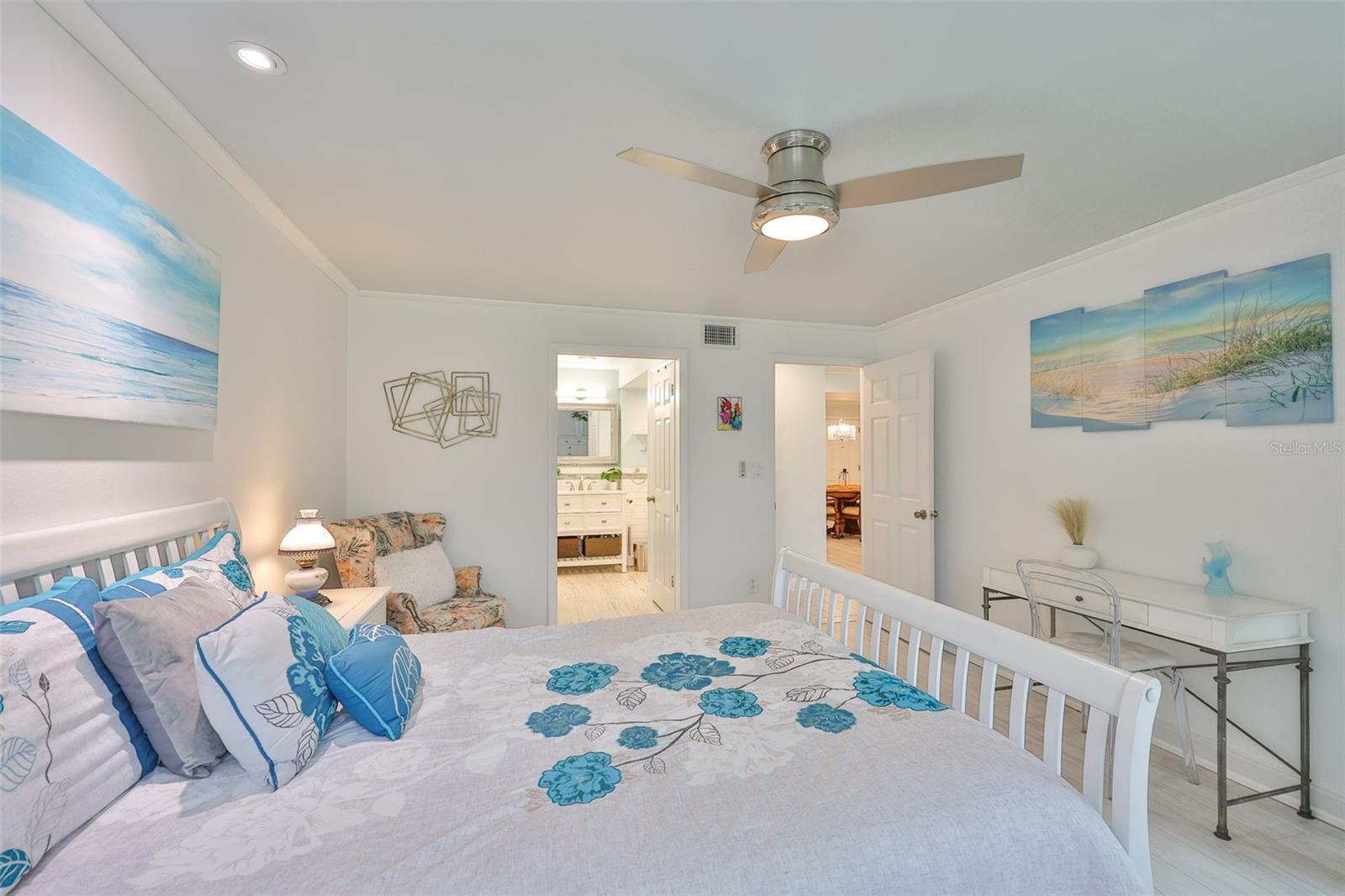 Image 23 of 49 For 12300 Vonn Road 4201