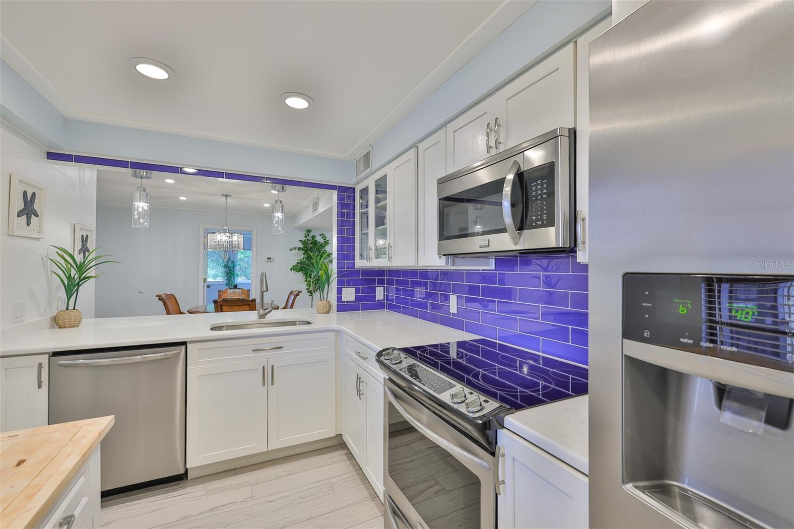 Image 7 of 49 For 12300 Vonn Road 4201