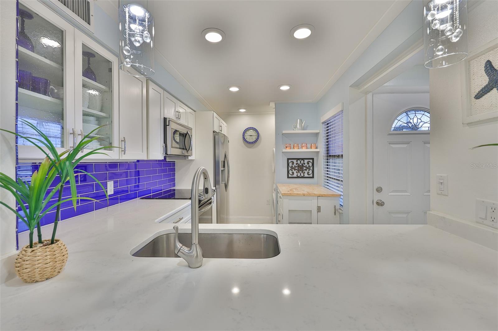 Image 8 of 49 For 12300 Vonn Road 4201