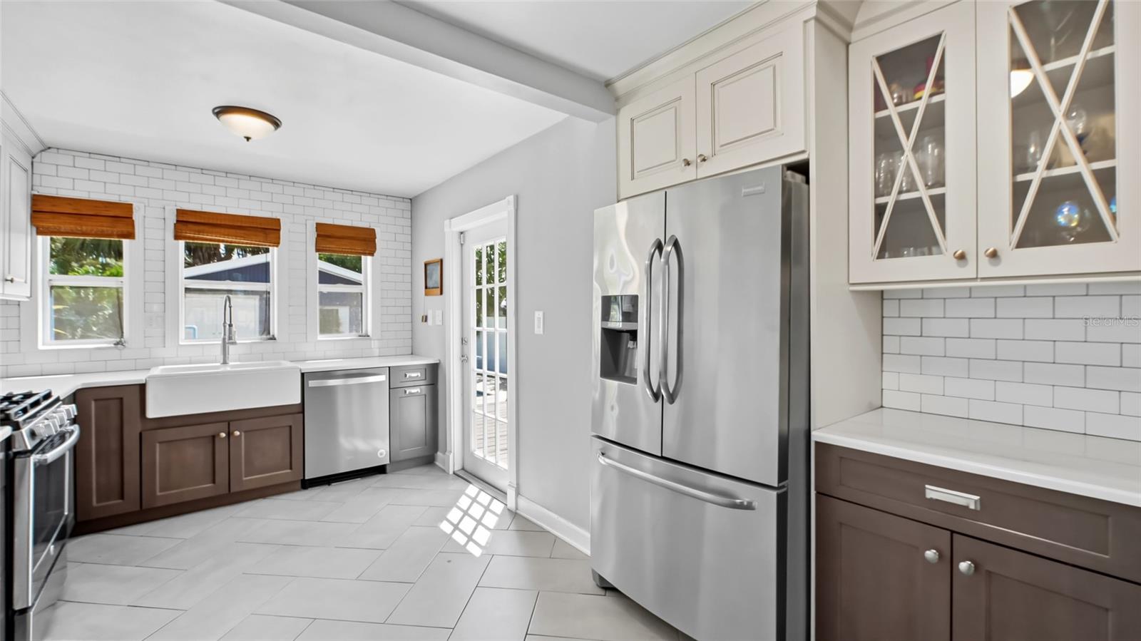Image 4 of 36 For 3727 38th Street N