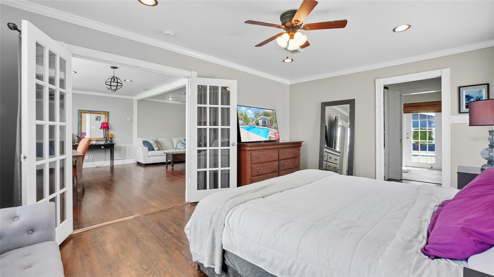 Image 8 of 36 For 3727 38th Street N