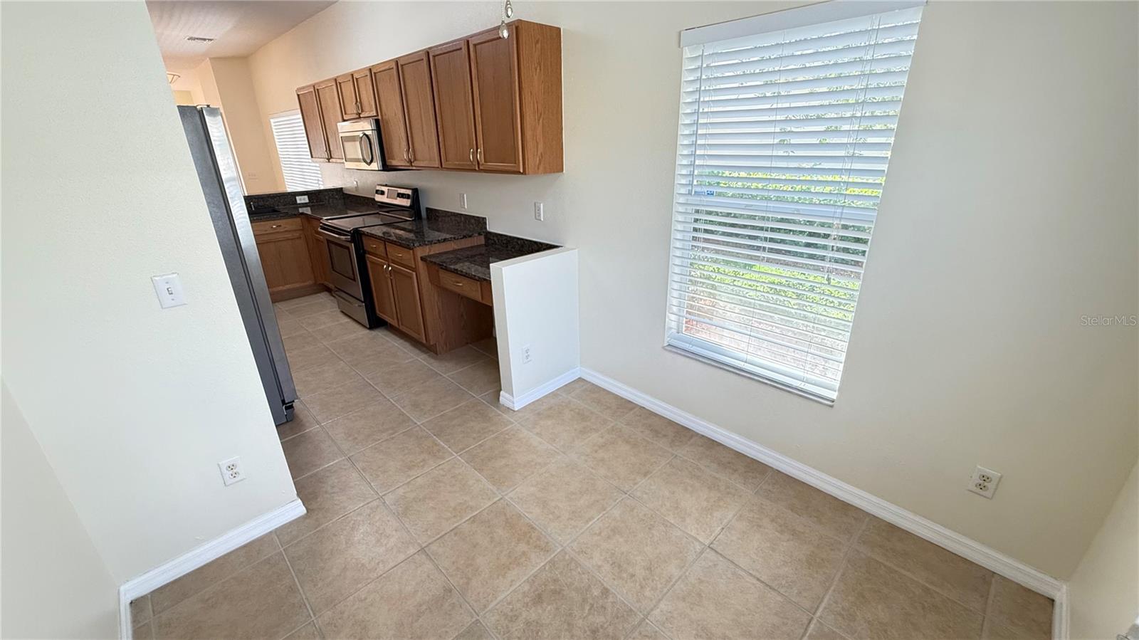Image 25 of 56 For 8906 Iron Oak Avenue