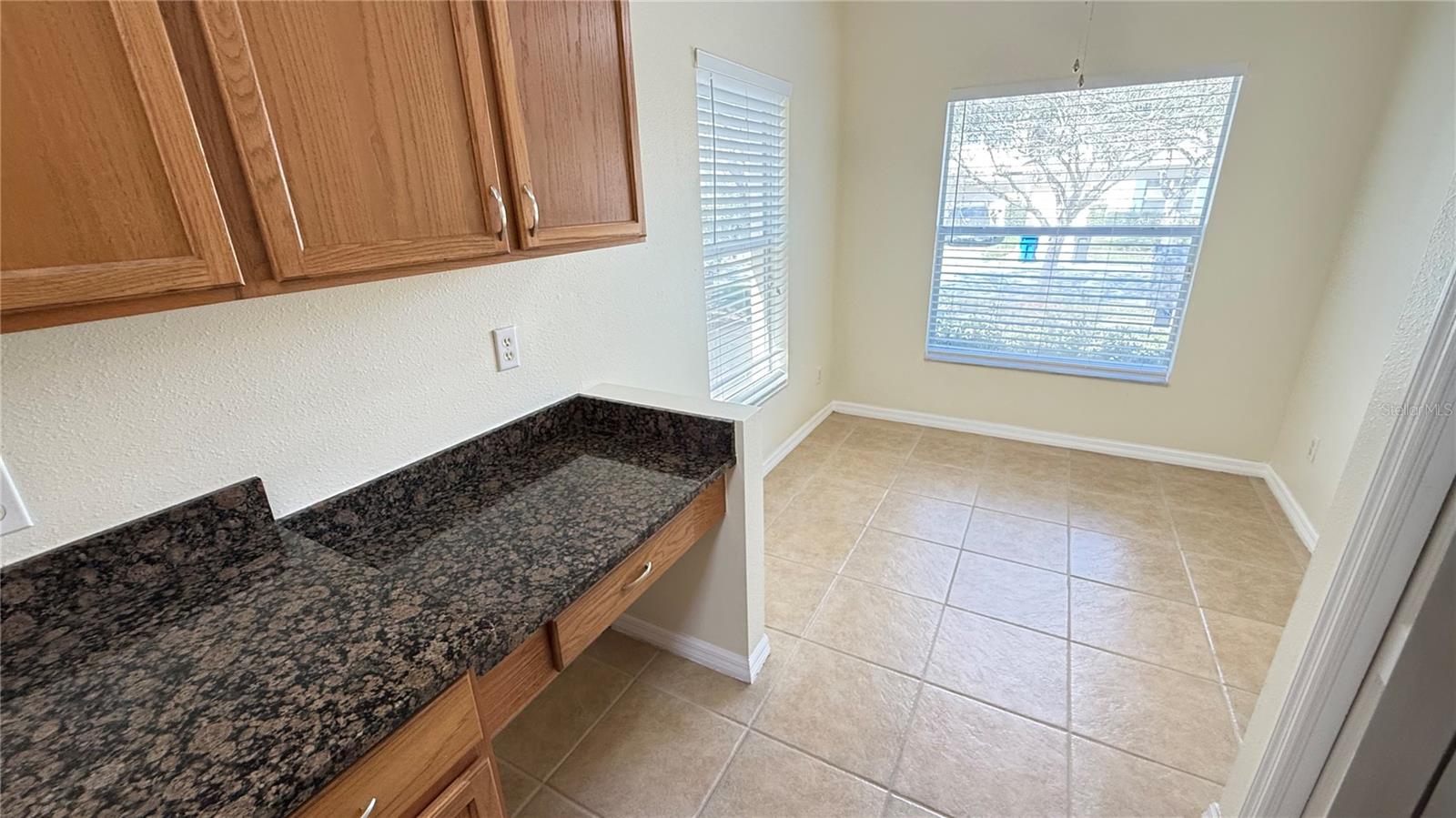 Image 27 of 56 For 8906 Iron Oak Avenue