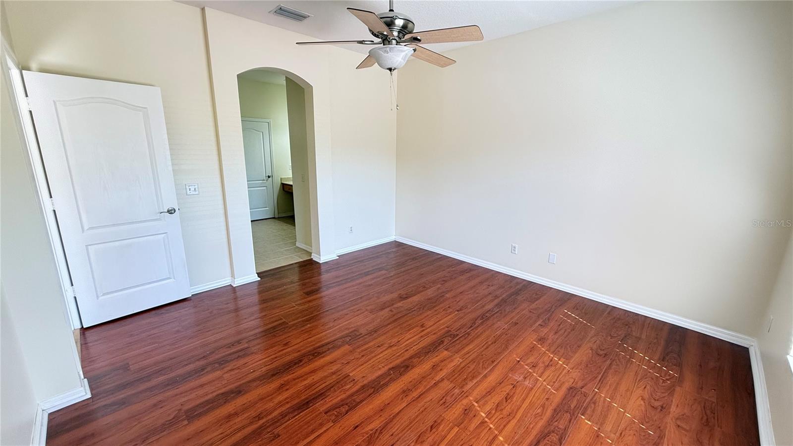 Image 35 of 56 For 8906 Iron Oak Avenue