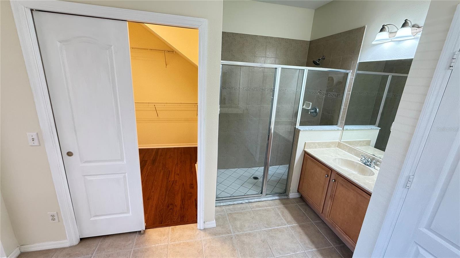 Image 39 of 56 For 8906 Iron Oak Avenue