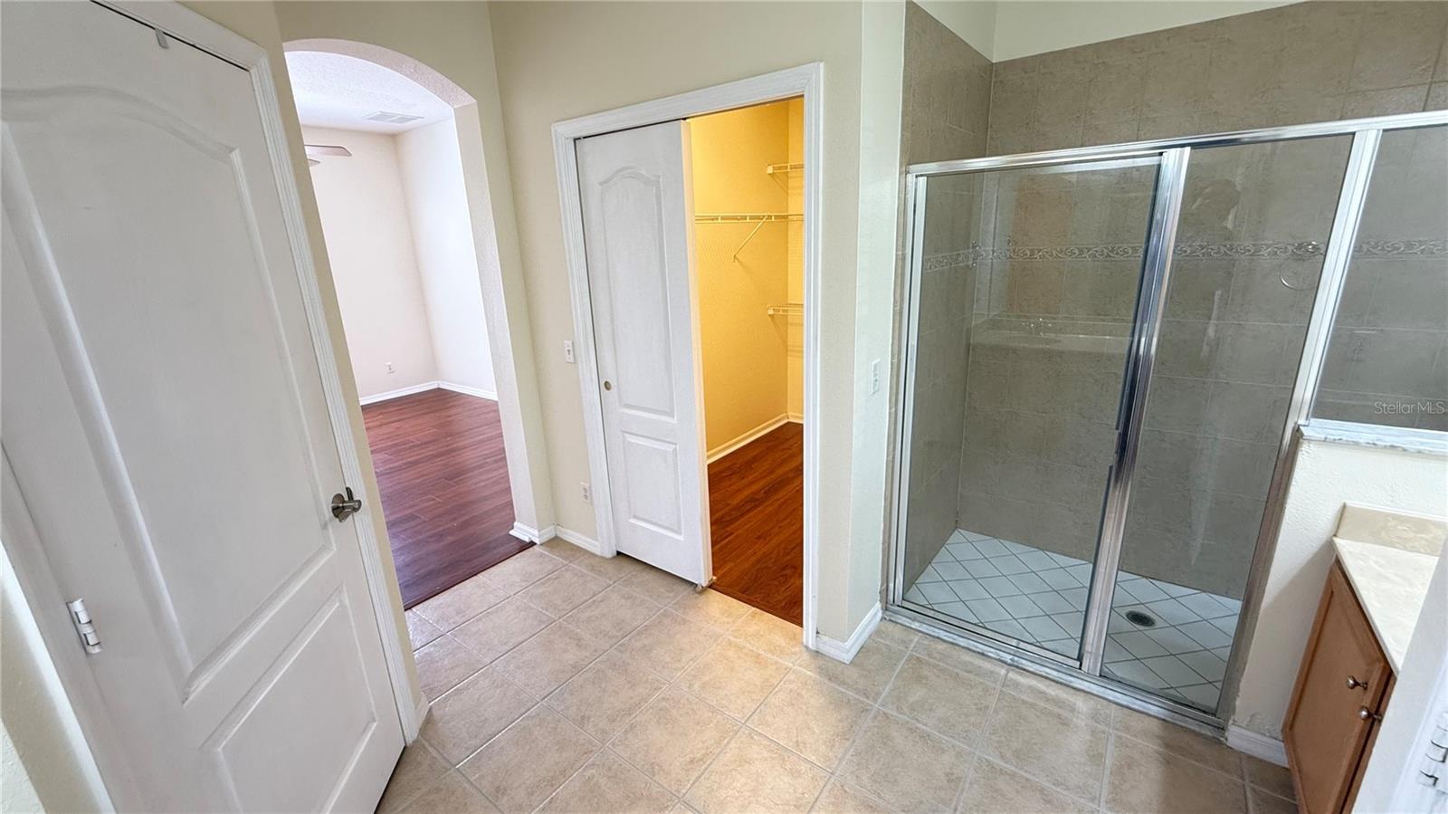 Image 40 of 56 For 8906 Iron Oak Avenue