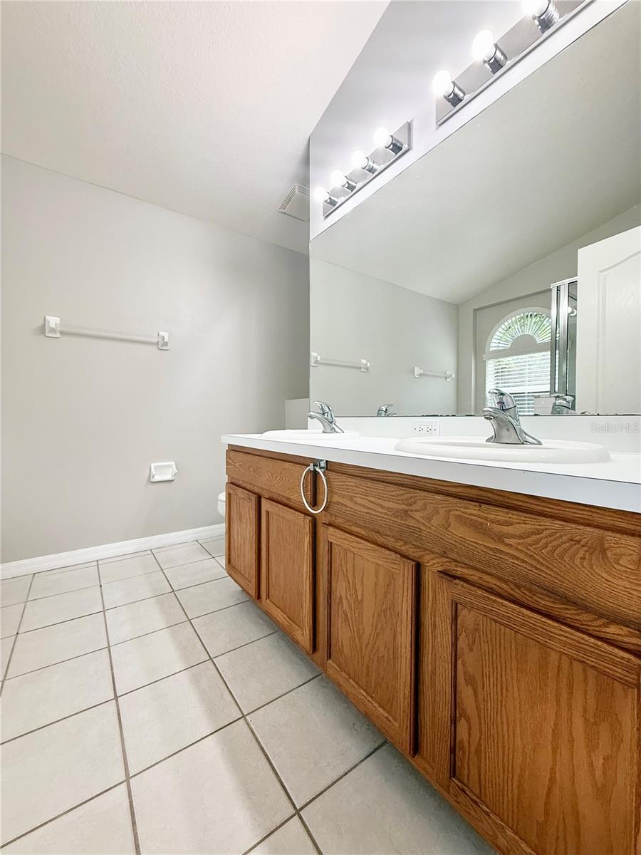 Image 15 of 16 For 31138 Harthorn Court