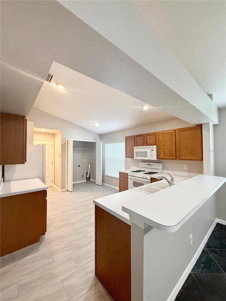 Image 9 of 16 For 31138 Harthorn Court