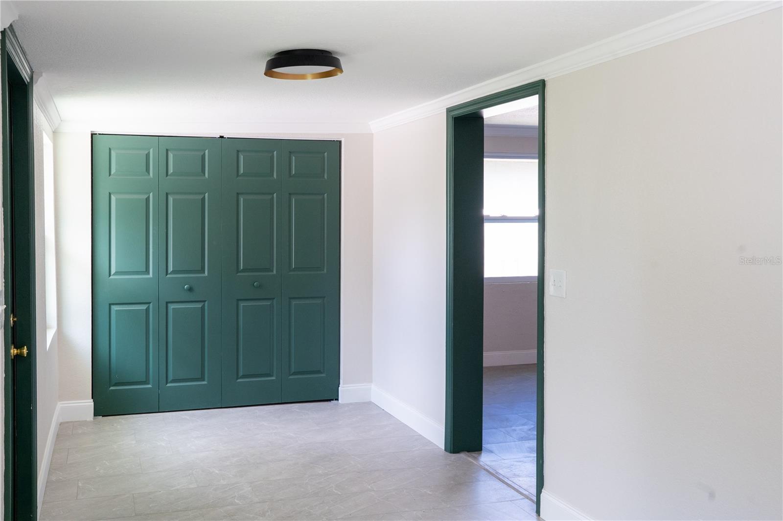 Image 22 of 32 For 215 22nd Street W
