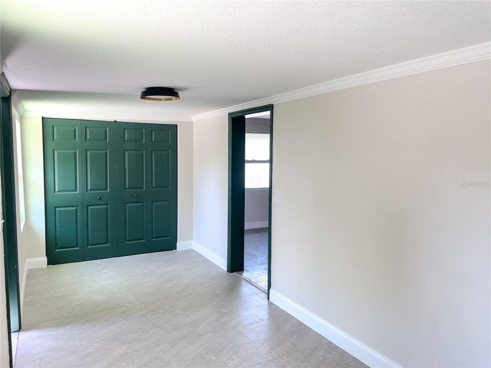 Image 23 of 32 For 215 22nd Street W