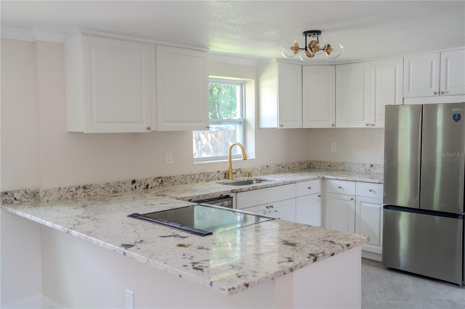 Image 3 of 32 For 215 22nd Street W