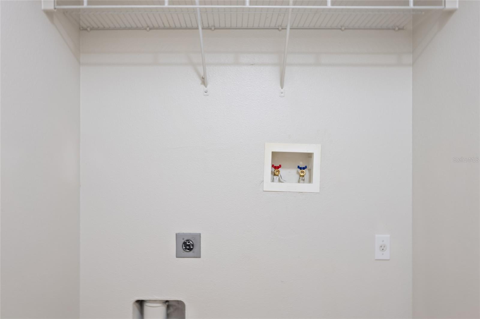 Image 17 of 29 For 1009 Stratton Avenue