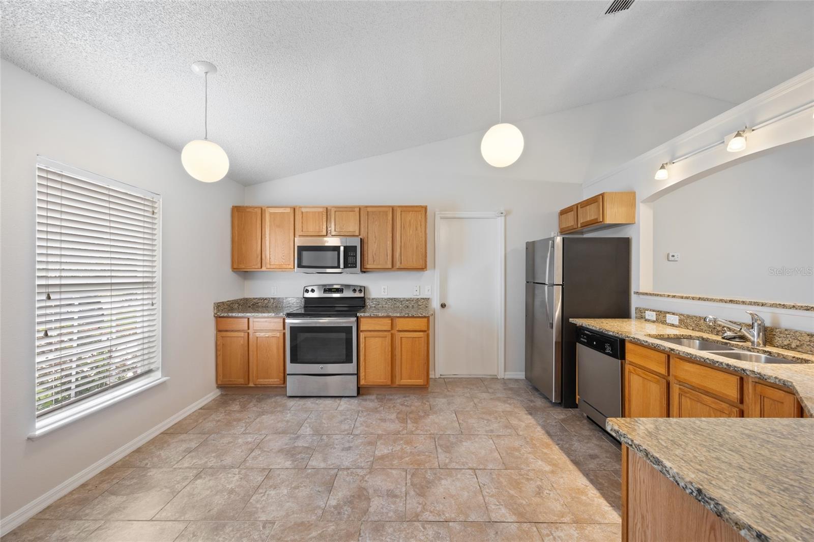 Image 5 of 29 For 1009 Stratton Avenue