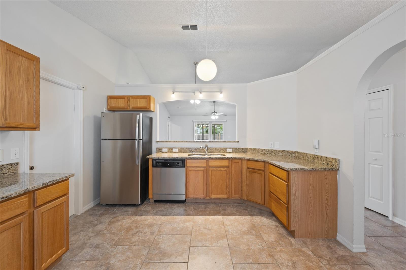 Image 6 of 29 For 1009 Stratton Avenue