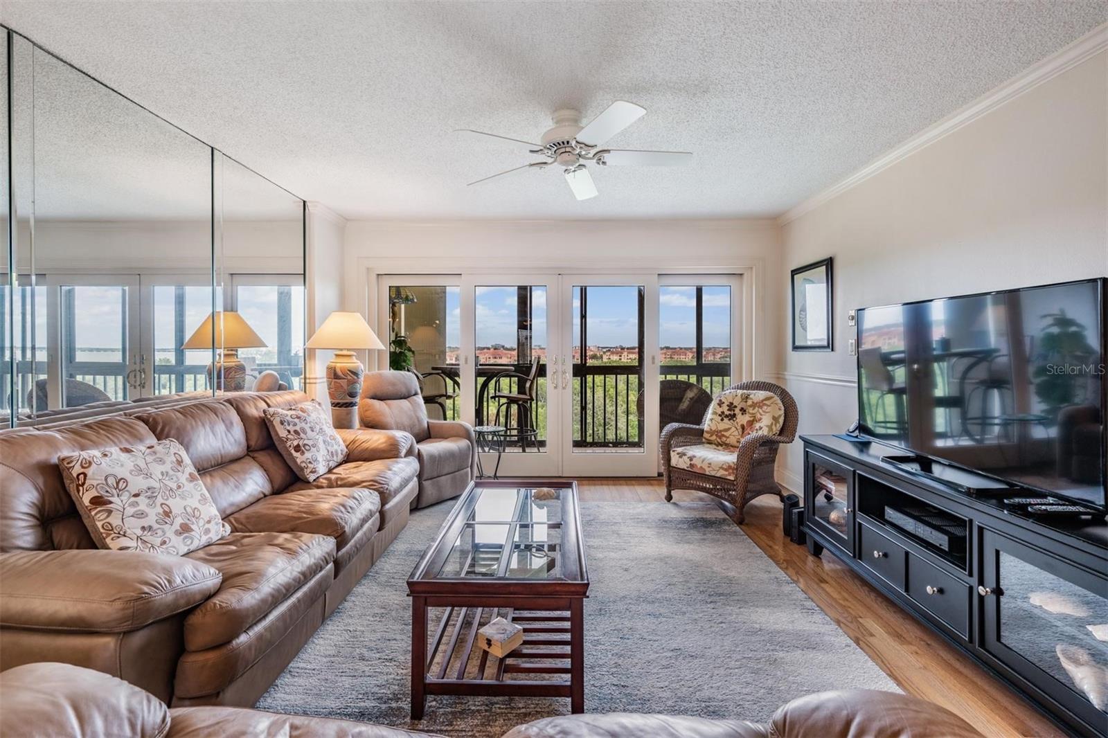 Image 16 of 49 For 3400 Cove Cay Drive 6b