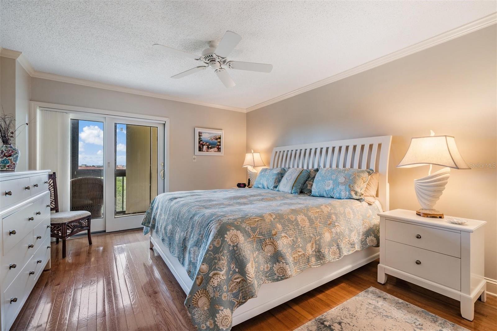 Image 24 of 49 For 3400 Cove Cay Drive 6b