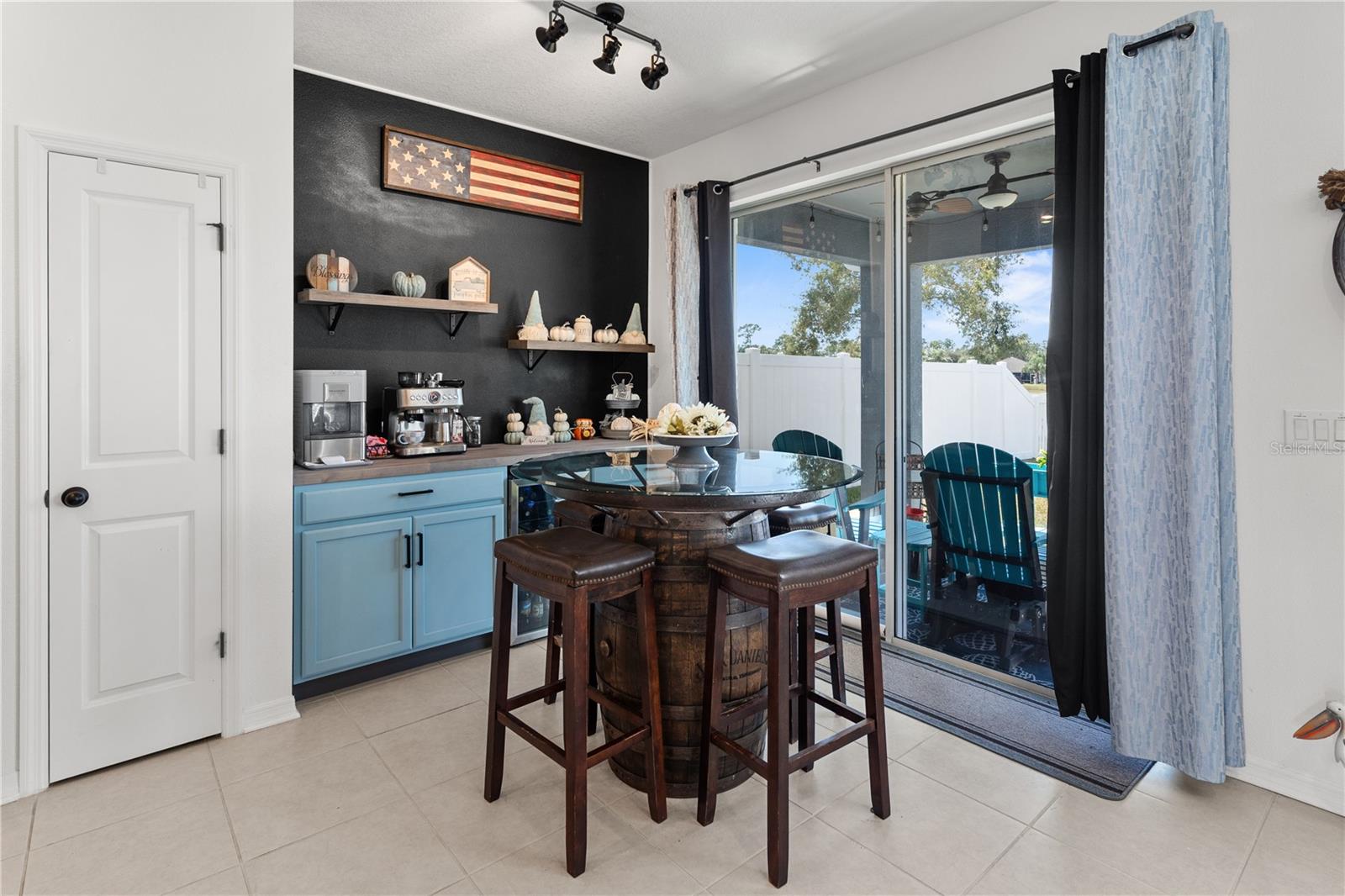 Image 19 of 19 For 1253 Old Windsor Way