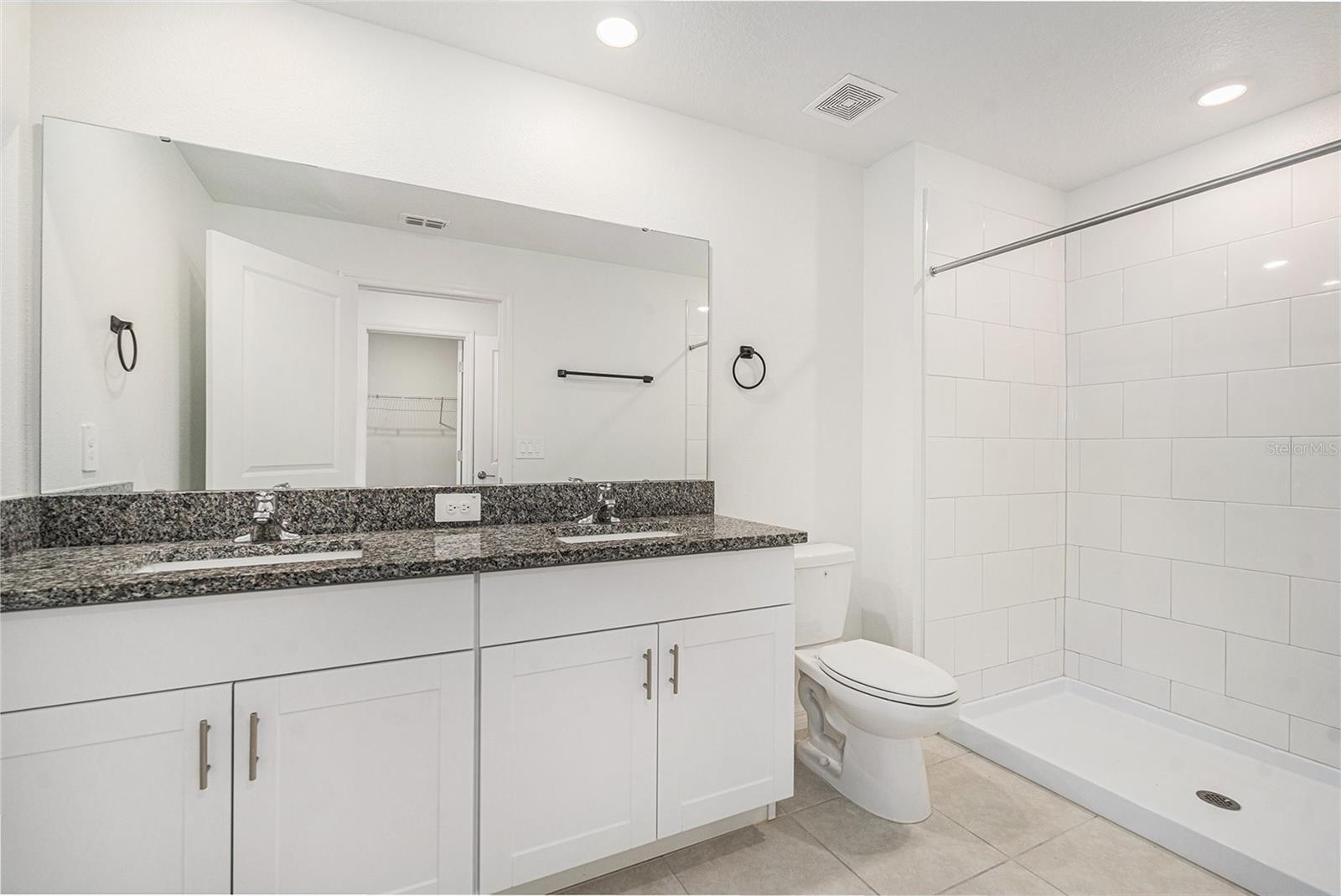 Image 18 of 27 For 6144 Shiner Street