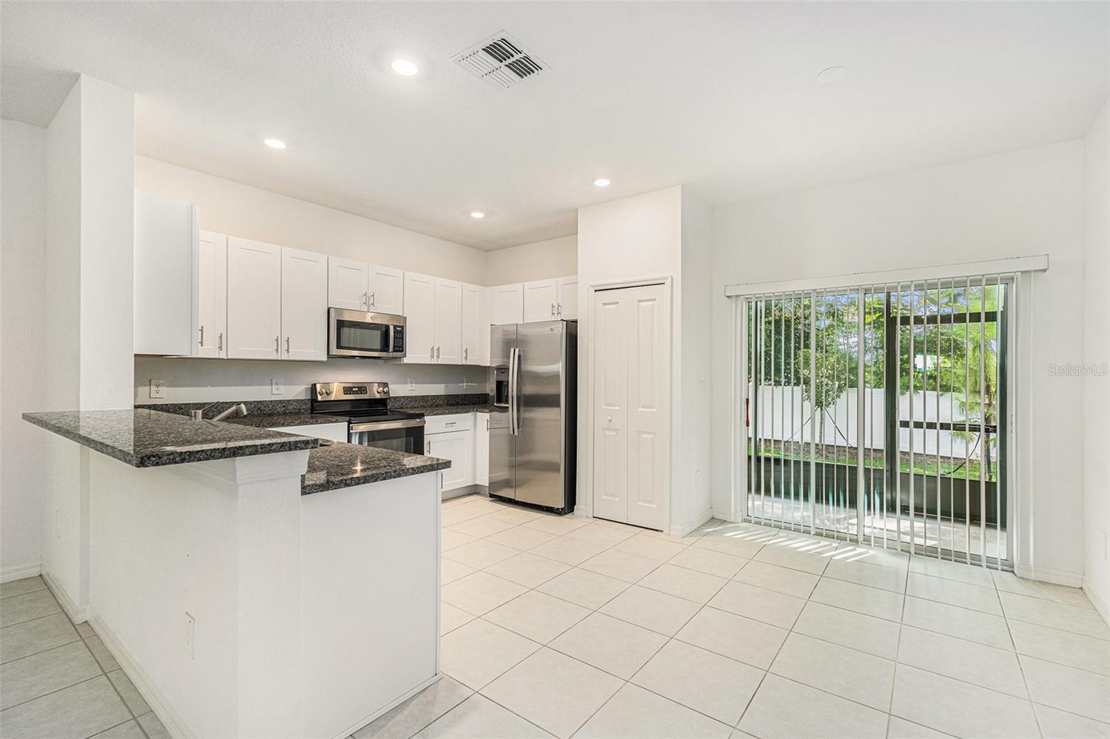 Image 7 of 27 For 6144 Shiner Street