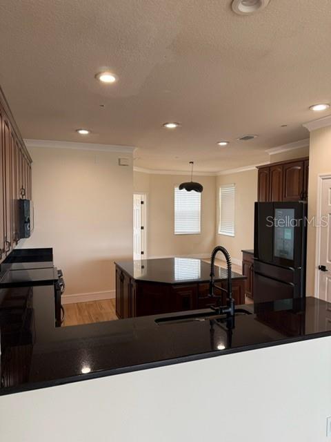Image 19 of 50 For 1142 Venetian Harbor Drive Ne