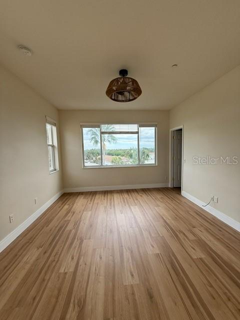 Image 40 of 50 For 1142 Venetian Harbor Drive Ne
