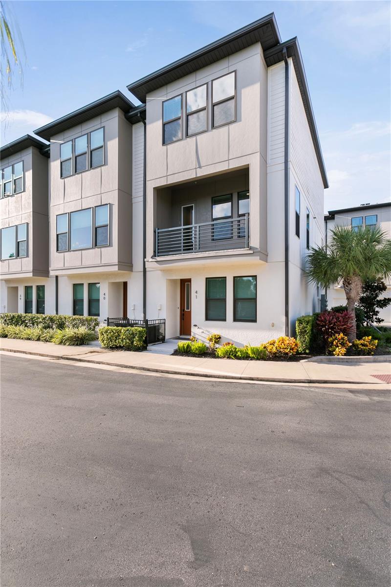 Image 36 of 44 For 2511 Grady Avenue 41