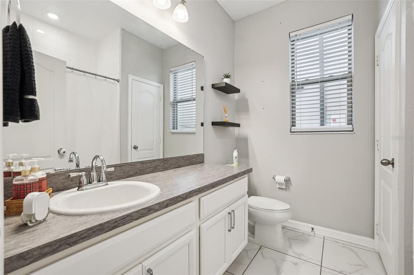 Image 11 of 32 For 1380 Clear Brook Place