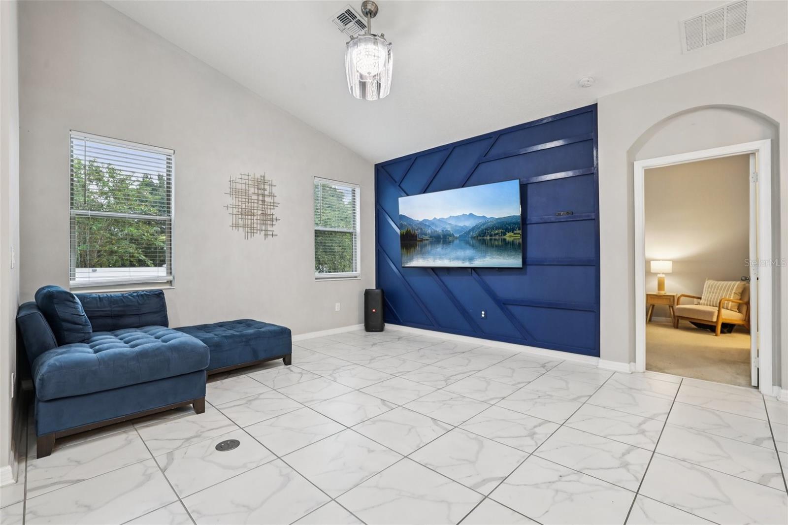 Image 14 of 32 For 1380 Clear Brook Place