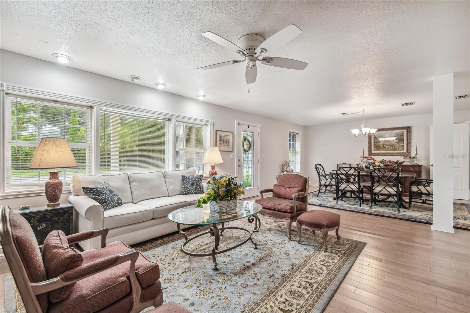 Image 3 of 17 For 1300 Farragut Drive N