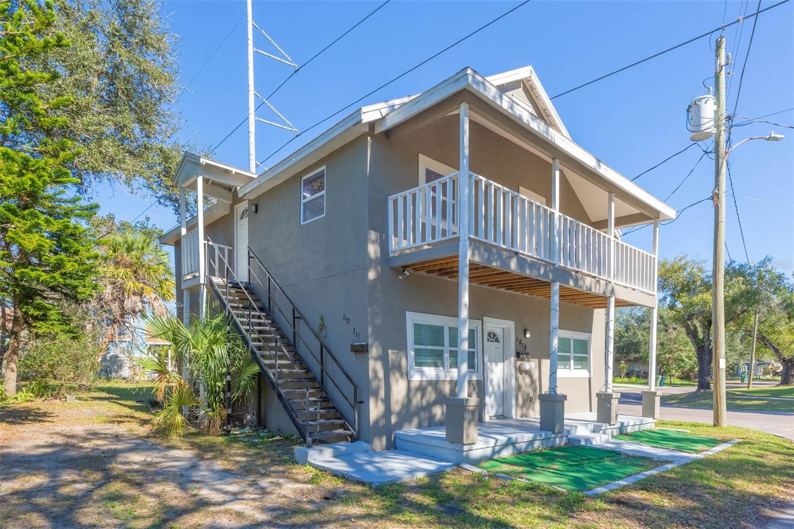 Image 2 of 31 For 2424 18th Avenue