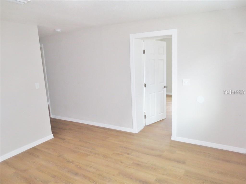Image 6 of 31 For 2424 18th Avenue