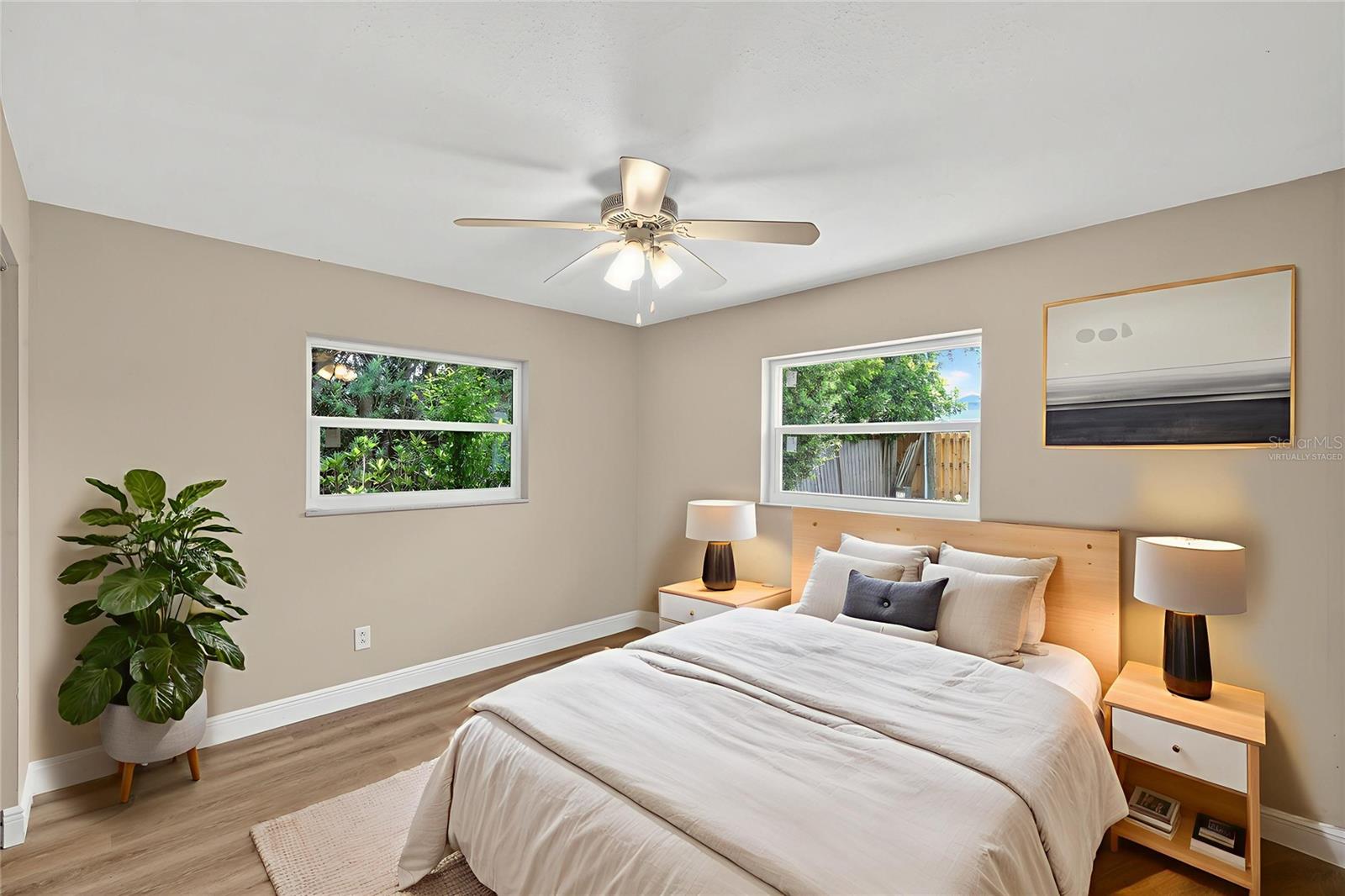 Image 17 of 39 For 14532 Sioux Avenue