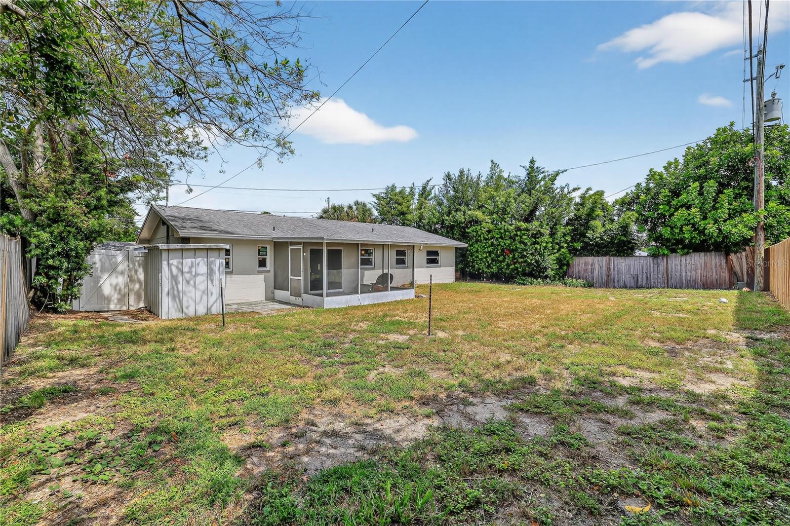 Image 29 of 39 For 14532 Sioux Avenue
