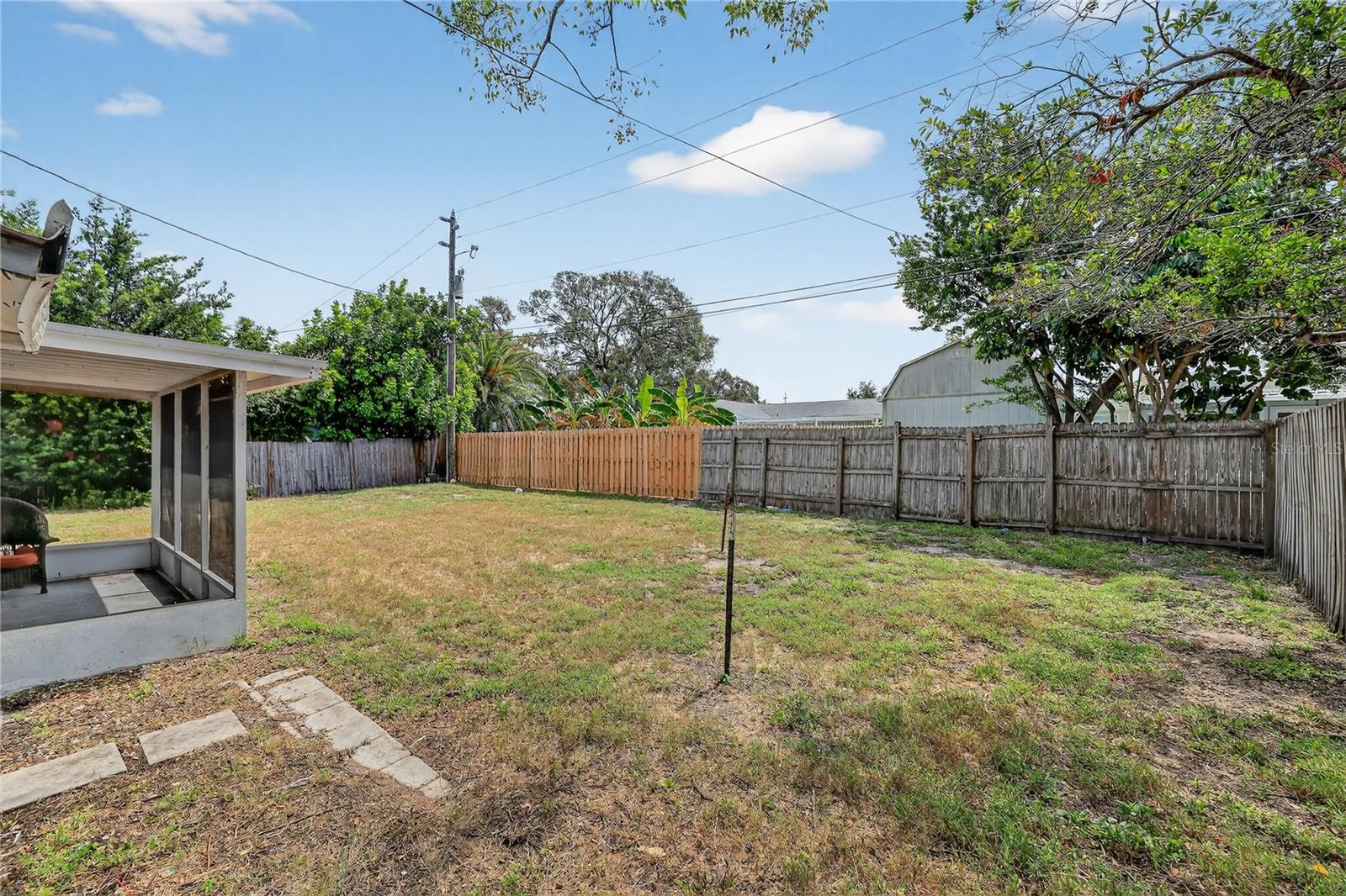 Image 30 of 39 For 14532 Sioux Avenue