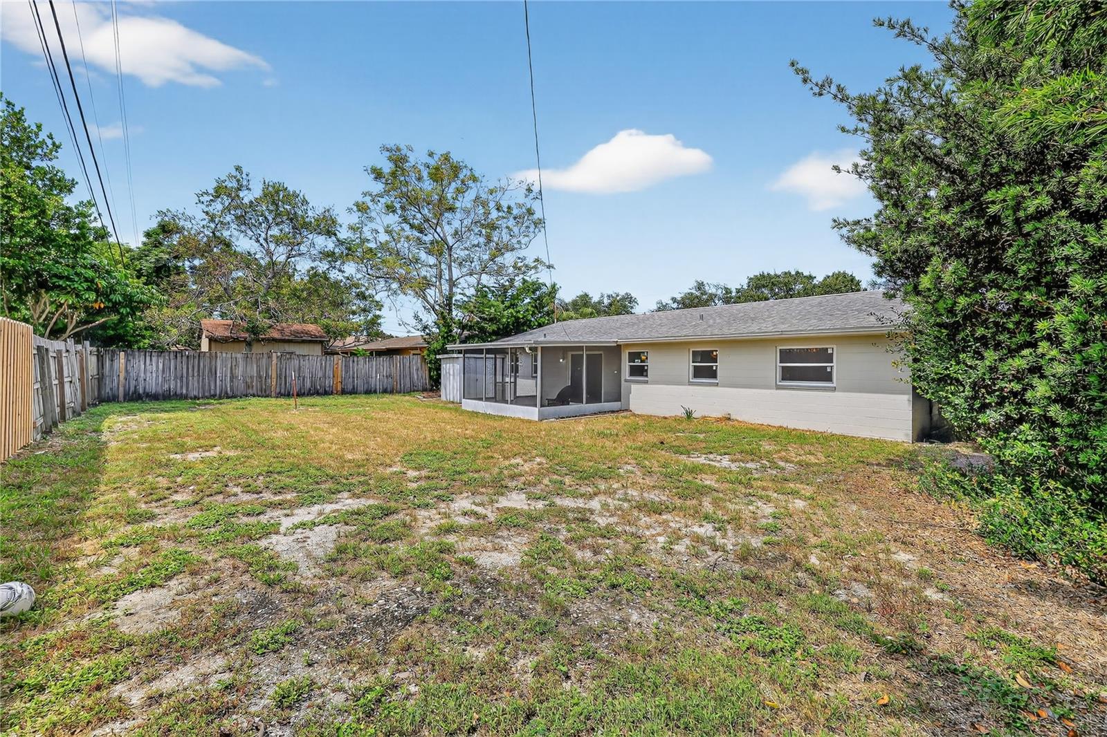 Image 31 of 39 For 14532 Sioux Avenue