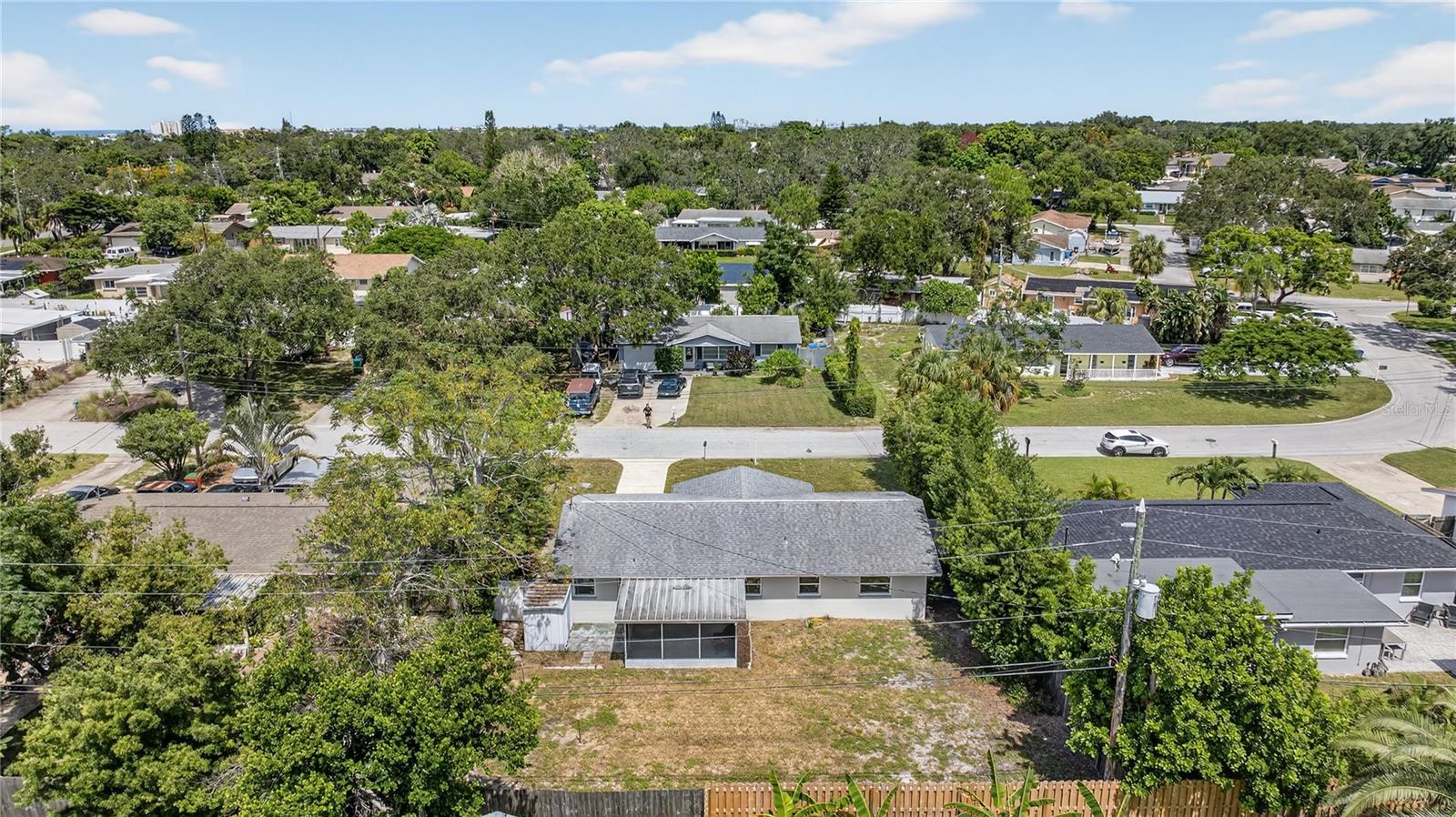 Image 34 of 39 For 14532 Sioux Avenue