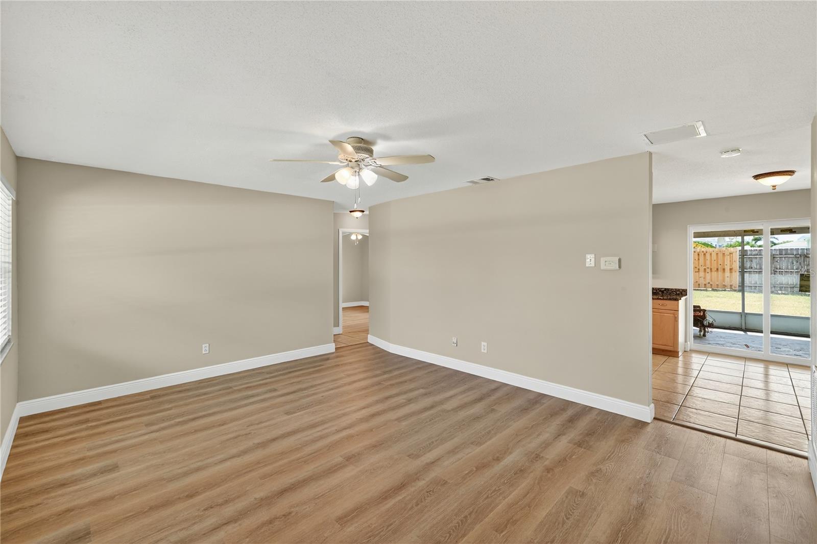 Image 5 of 39 For 14532 Sioux Avenue