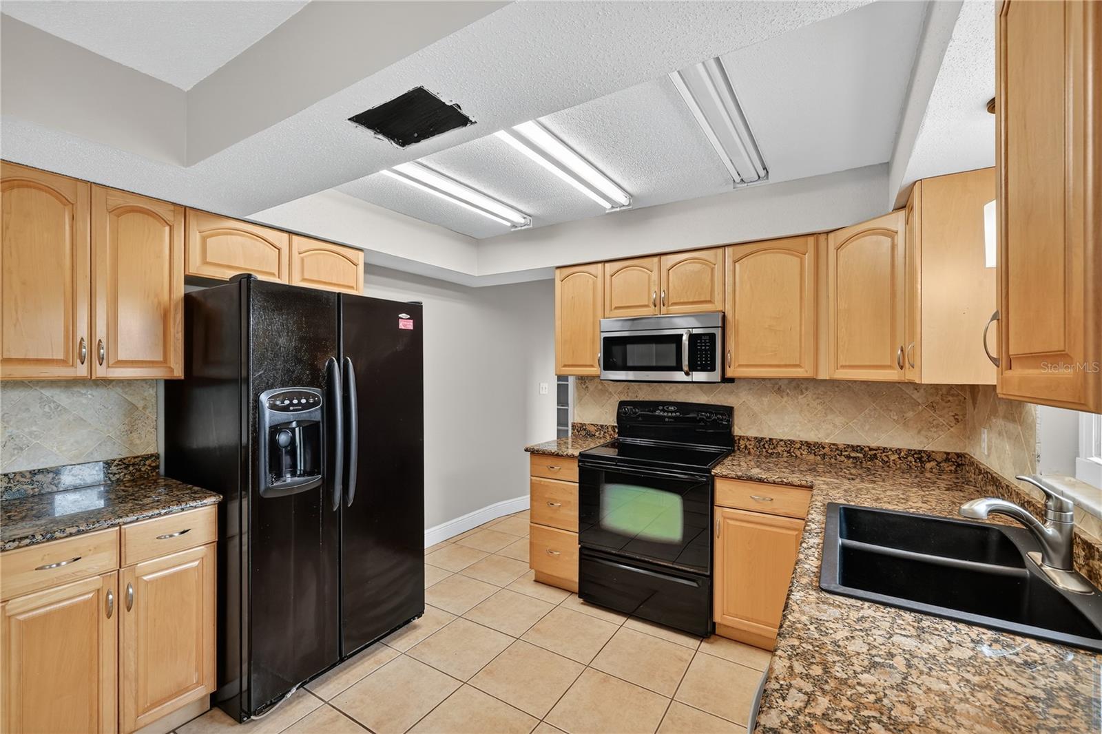 Image 8 of 39 For 14532 Sioux Avenue