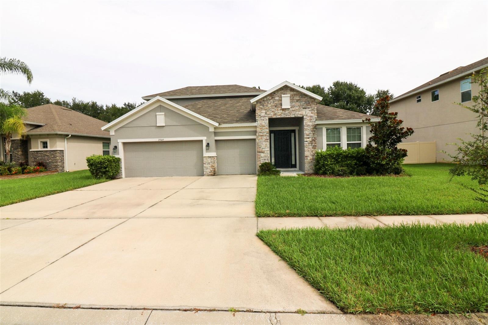 Image 2 of 40 For 27065 Sora Boulevard