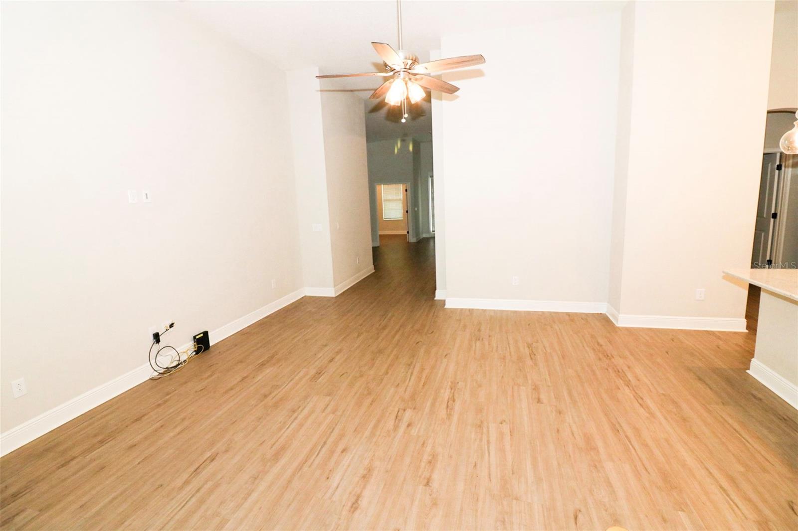 Image 21 of 40 For 27065 Sora Boulevard
