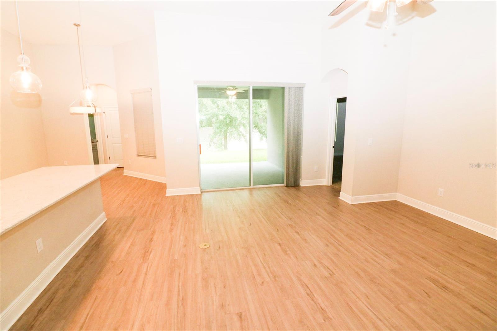 Image 5 of 40 For 27065 Sora Boulevard