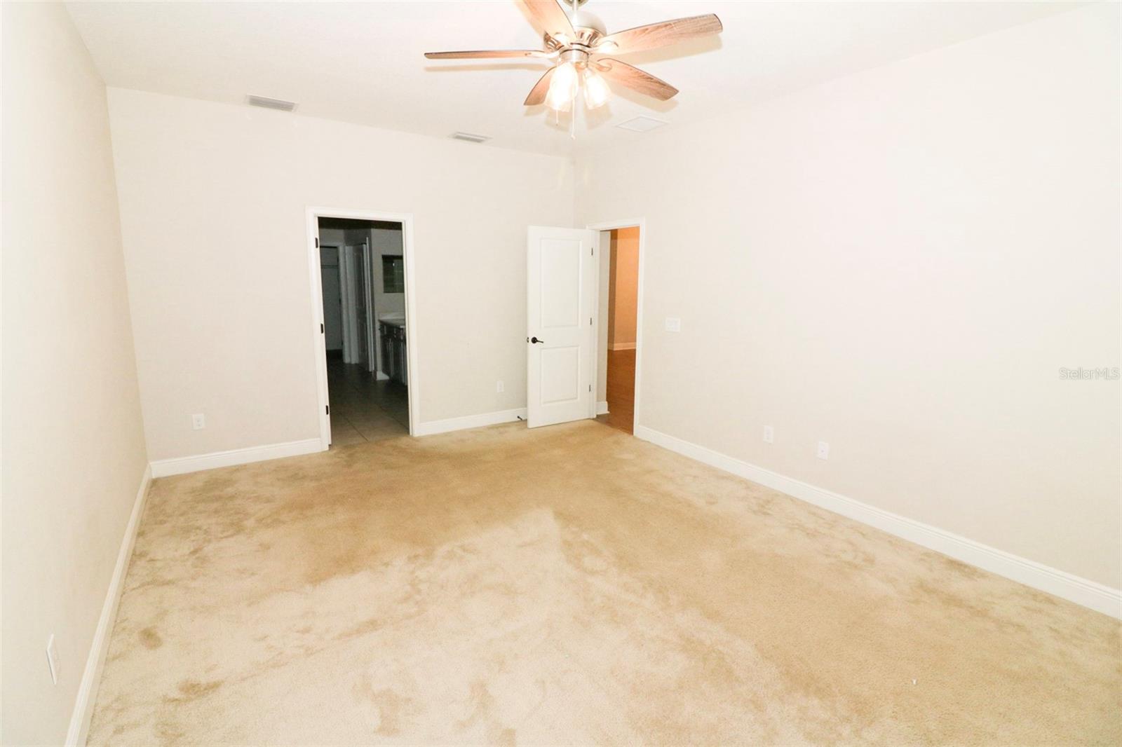 Image 7 of 40 For 27065 Sora Boulevard