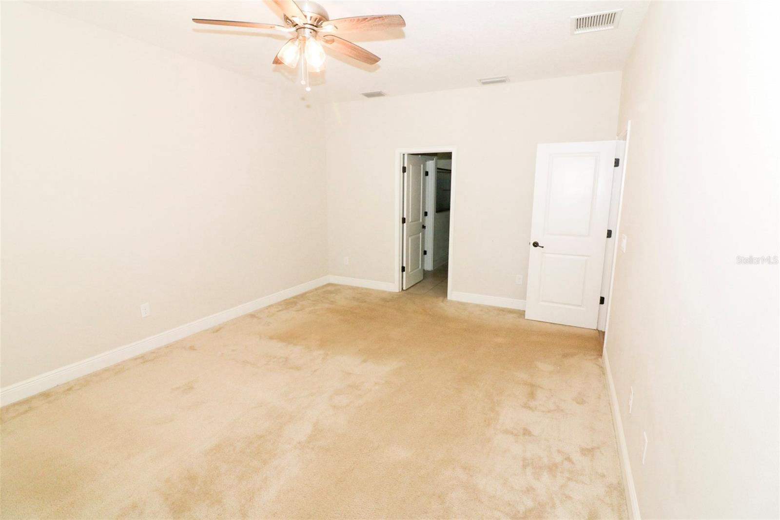 Image 8 of 40 For 27065 Sora Boulevard