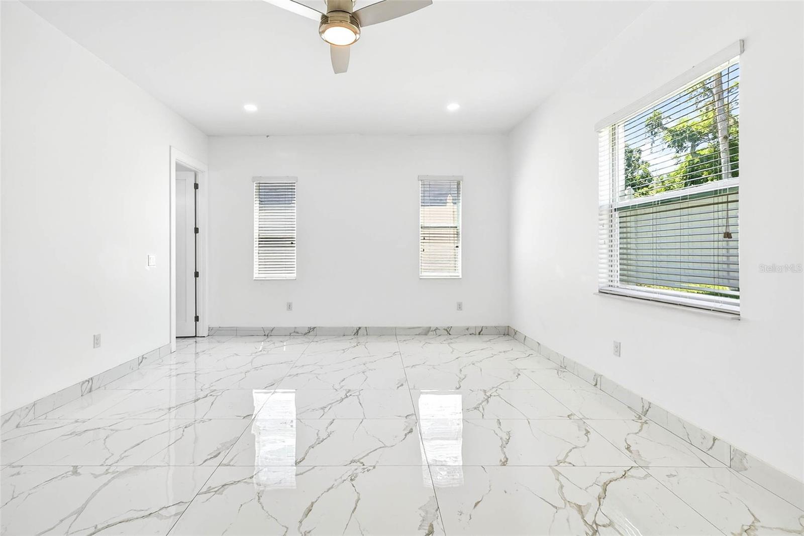 Image 40 of 60 For 216 Glen Arven Avenue