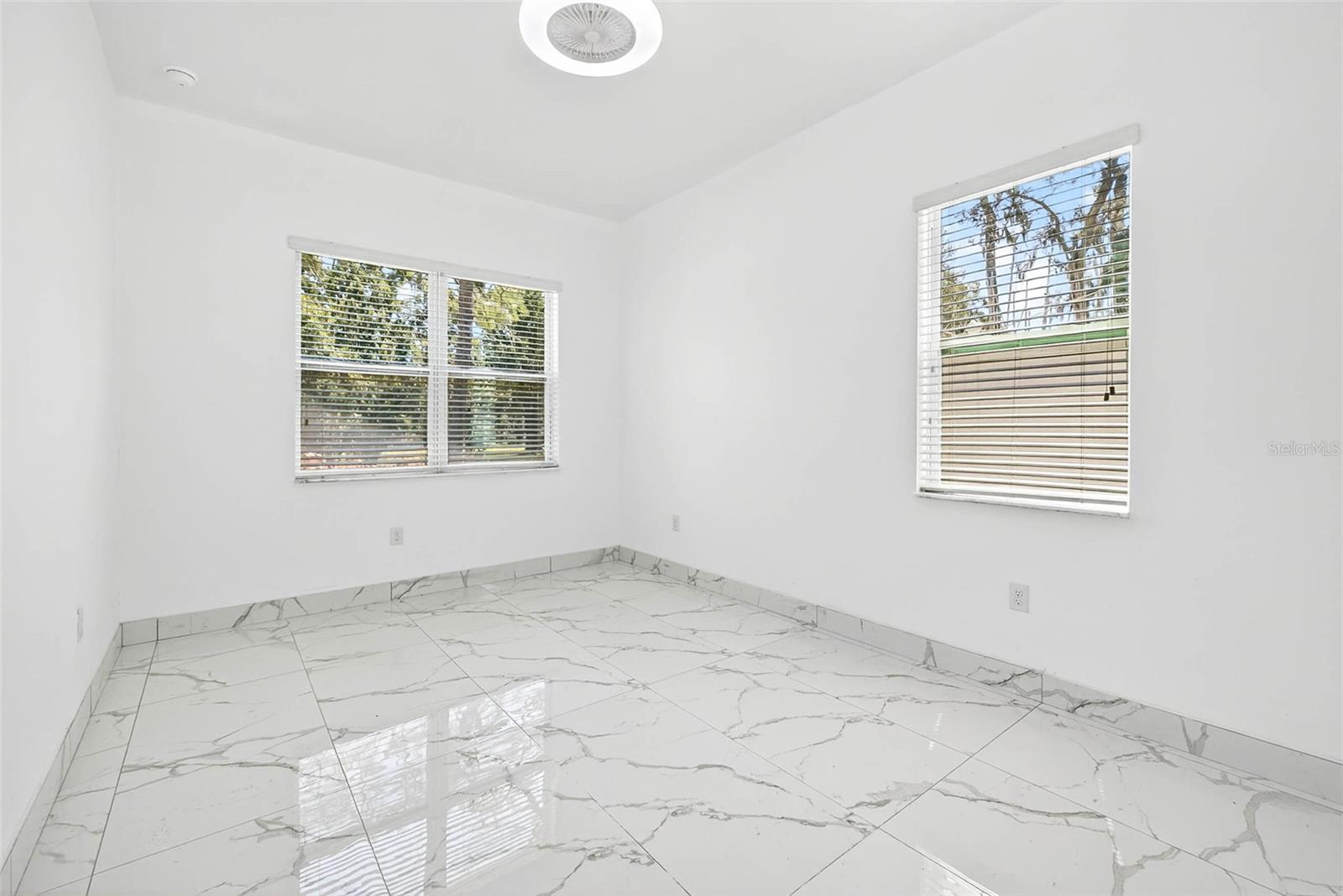 Image 49 of 60 For 216 Glen Arven Avenue